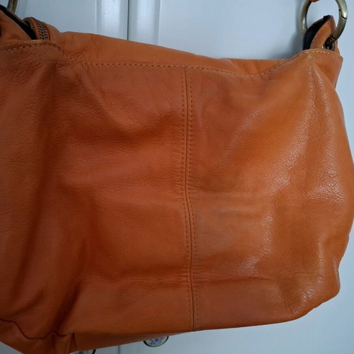 Leather shoulder bag used, orange color with multiple pockets