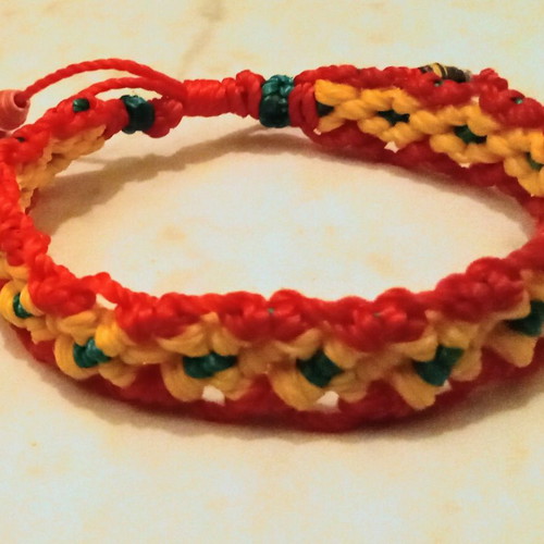 Handmade friendship bracelet like new, multicolor, 16 cm