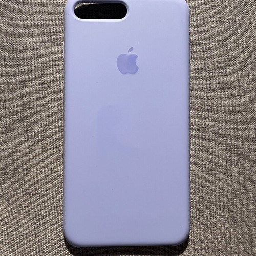 iPhone 8 Plus case used with broken plastic at bottom