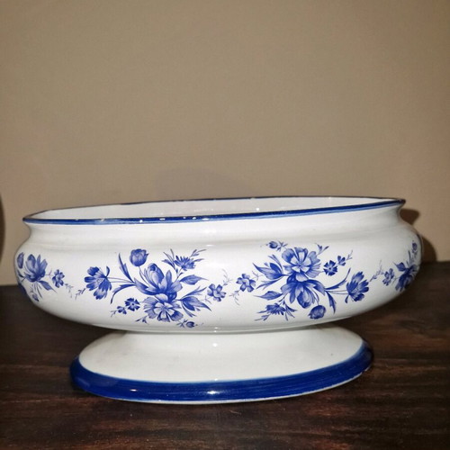 Porcelain decorative set with 28 cm vase