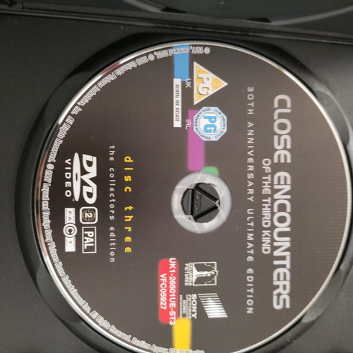 Close Encounters of the Third Kind DVD used without Greek subtitles