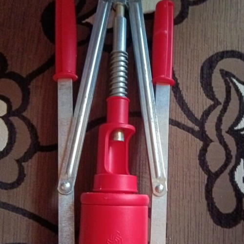 Ferrari Easy Double Lever Corker like new, hand bottle corking tool
