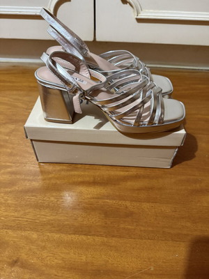 Bottega 22 Silver Women's Sandals with Multiple Straps and Block Heel, New