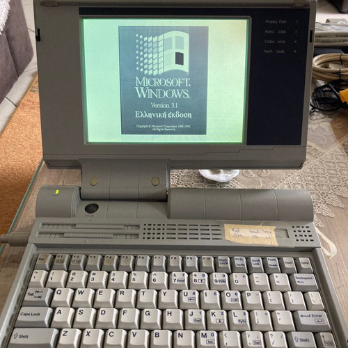 Retro Vintage Laptop Mitac 486 Collectors