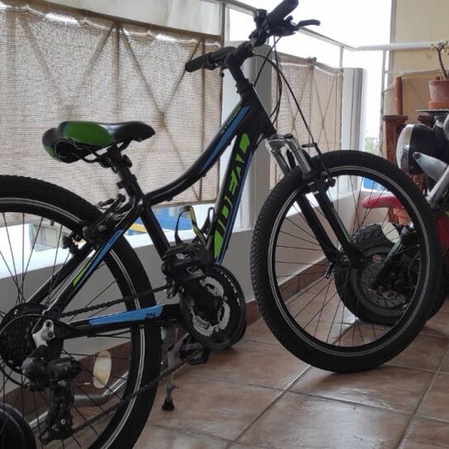 Ideal Strobe 24” Mountain Bike like new, aluminum frame, V-brakes