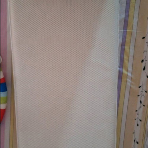 Baby mattress white, like new, removable and washable cover
