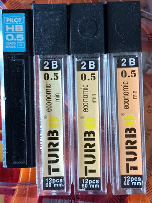 Mechanical pencil with replacement leads Turbo 0.5 mm 2B like new