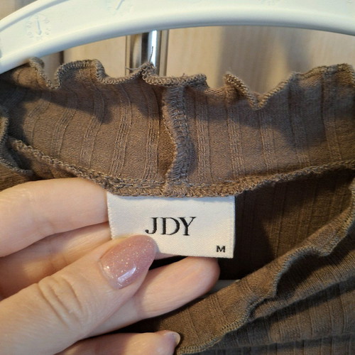 Brown Jdy turtleneck like new, size M