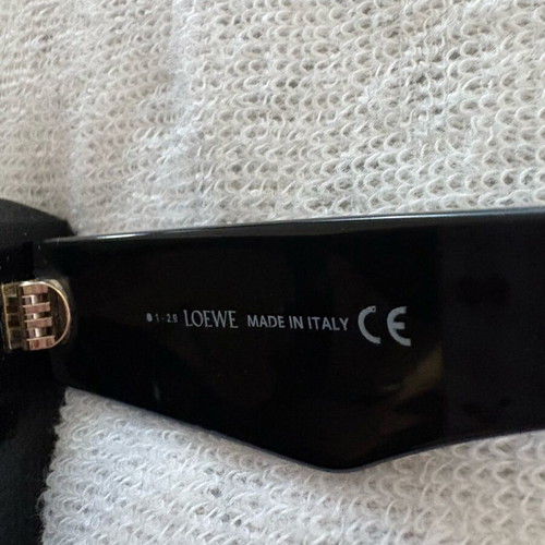 Loewe sunglasses authentic like new, black
