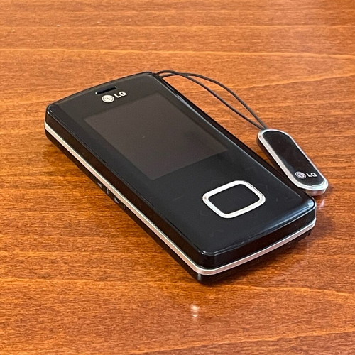 LG KG800 phone used, touch buttons, missing battery clip