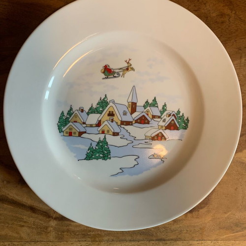 Vintage Christmas porcelain plates like new, set of 2