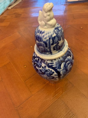Imari vase used 19th century with foo dog