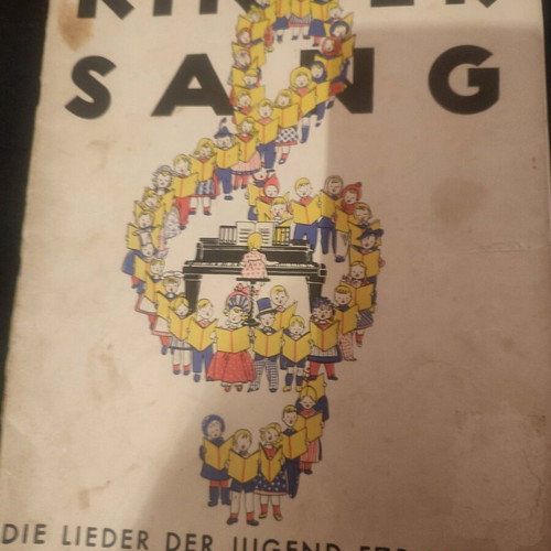 Kinder Sang piano music learning book used