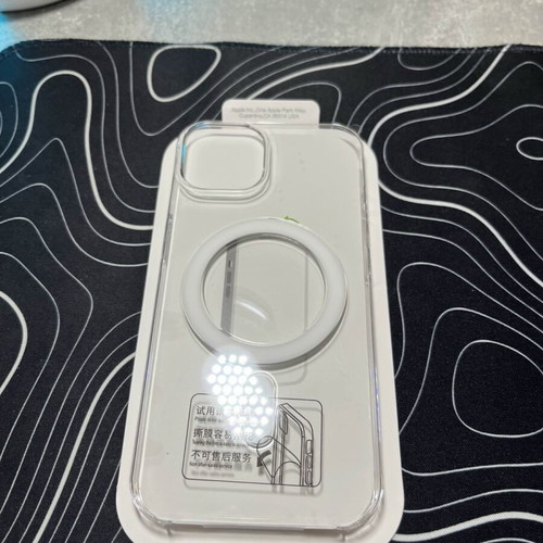 iPhone 13 MagSafe Clear Case like new, authentic Apple