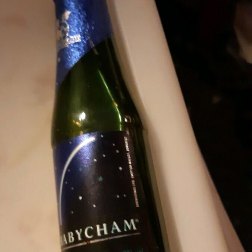 Babycham напитка от ябълка и круша 6% алкохол запечатана 100 мл колекционерска нова