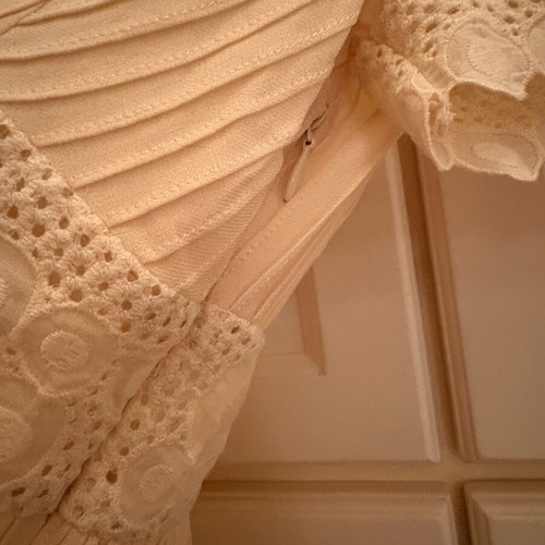 Catherine Malandrino V neck beige blouse like new