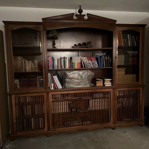 Wooden bookcase like new 2.50x2.70 m depth 32 cm