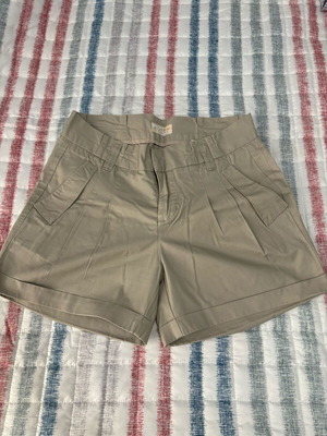 Στυλάτο Σορτσάκι Pull & Bear Νούμερο 36 – Μπεζ