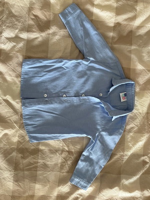 Baby shirt in blue like new for 9-12 months