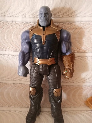 Avenger Titan Heroes figure like new, 30 cm height, Hasbro