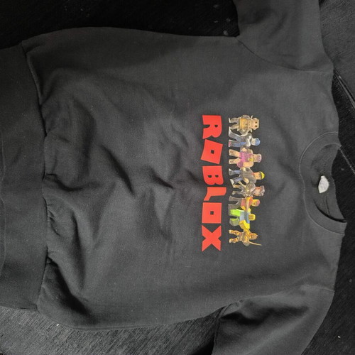 Roblox sweatshirt for fans, size 12