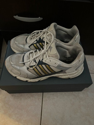 Adidas athletic shoes used, size 46