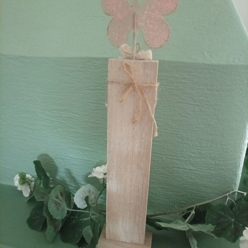 Wooden decorative item like new with metal butterfly