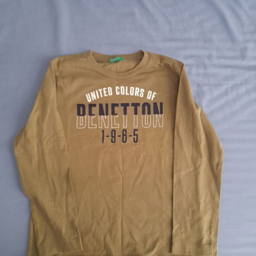 Benetton shirts used, pack of 4, 1 sweatshirt and 3 long-sleeve shirts