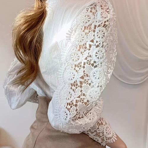 Lace blouse size L new, Victorian style with puff sleeves