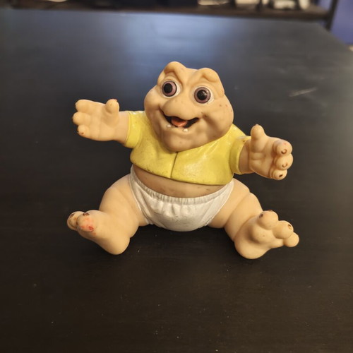 Baby Sinclair Disney 1991 figure used with rotating waist