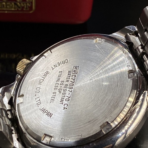 Orient Diver Two-Tone Quartz Watch like new, men's, stainless steel and gold