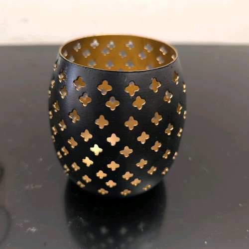 Decorative tealight holders like new, gold and black set of 2