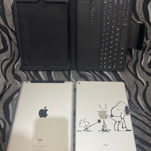 iPad Air 2 64GB and Bluetooth keyboard like new bundle