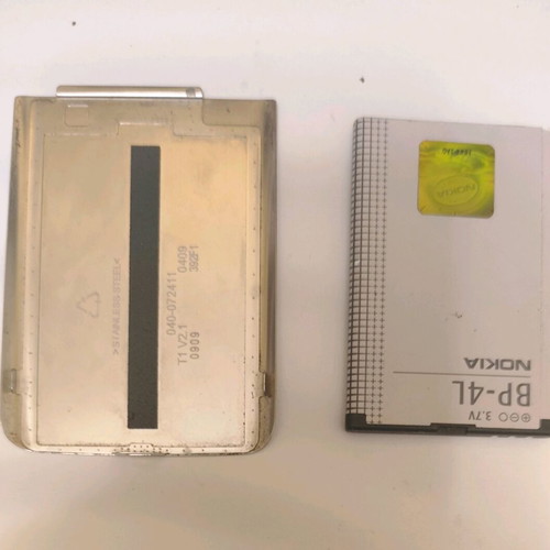 Nokia E72 used in very good condition with leather belt case