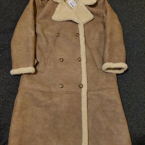 Women's winter coat new, size M 38, oversized fit