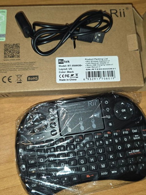 Rii RT-MWK08 Plus Mini Wireless Keyboard with Touchpad new