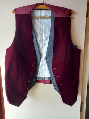 Set of 2 vintage men's vests used, burgundy and gray, velvet and felt, size Large