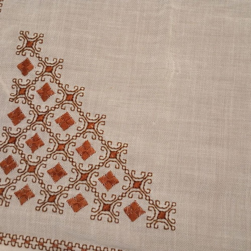 Handmade tablecloth with embroidery new