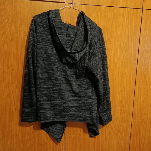 Cardigan like new, one size