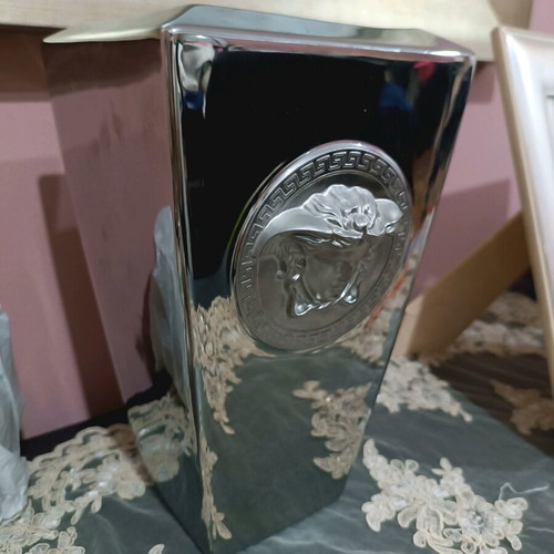 Versace vase like new