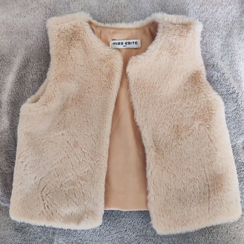 Evita vest 104 cm like new, beige