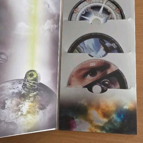 Set of 3 sci-fi DVDs like new with subtitles