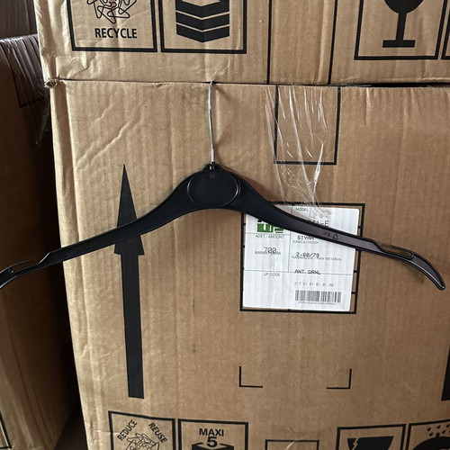 Thin blouse hangers new, pack of 700