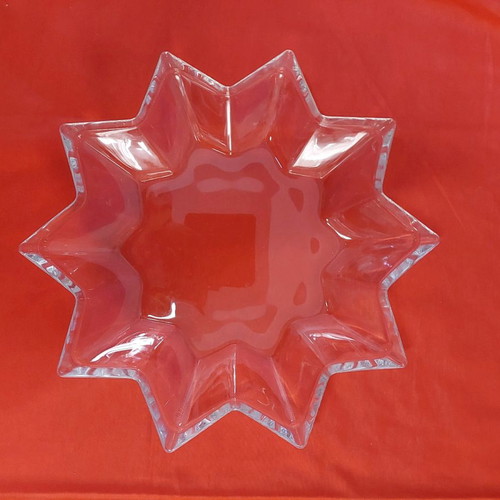 Large crystal serving platter used 45cm diameter star shape with 10 points