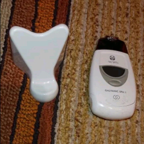 ageLOC Edition Nu Skin Galvanic Spa System II like new