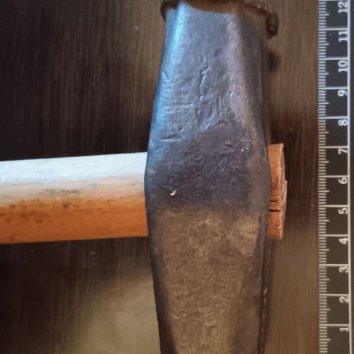 Brades Co hammer collectible used, 1916, 110-year-old heirloom