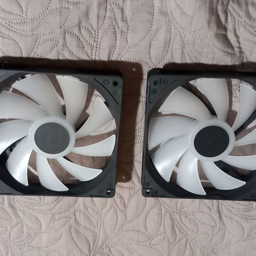Aerocool 140mm fans pack of 2 new