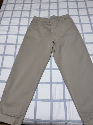 Women's mom's fit pants Zara beige like new