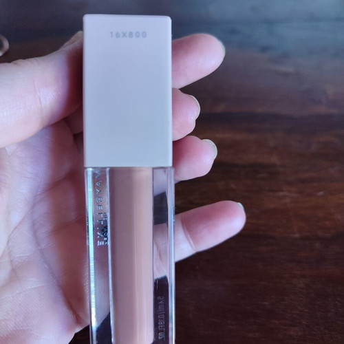 Lifter gloss Maybelline set like new, two shades Rust and Stone