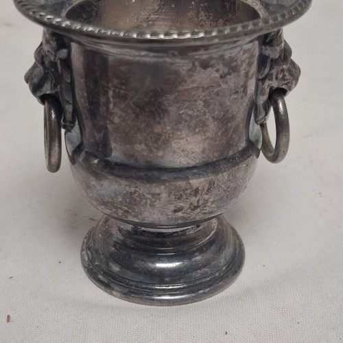 Vintage Viners Sheffield silverplated lion head container set like new